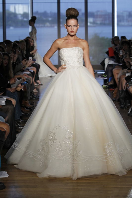 Ines Di Santo - Fall 2014 Couture Bridal - Halle Wedding Dress</p>

<p